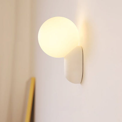1-Light Modern Glass Globe Wall Sconce for Home Lighting7