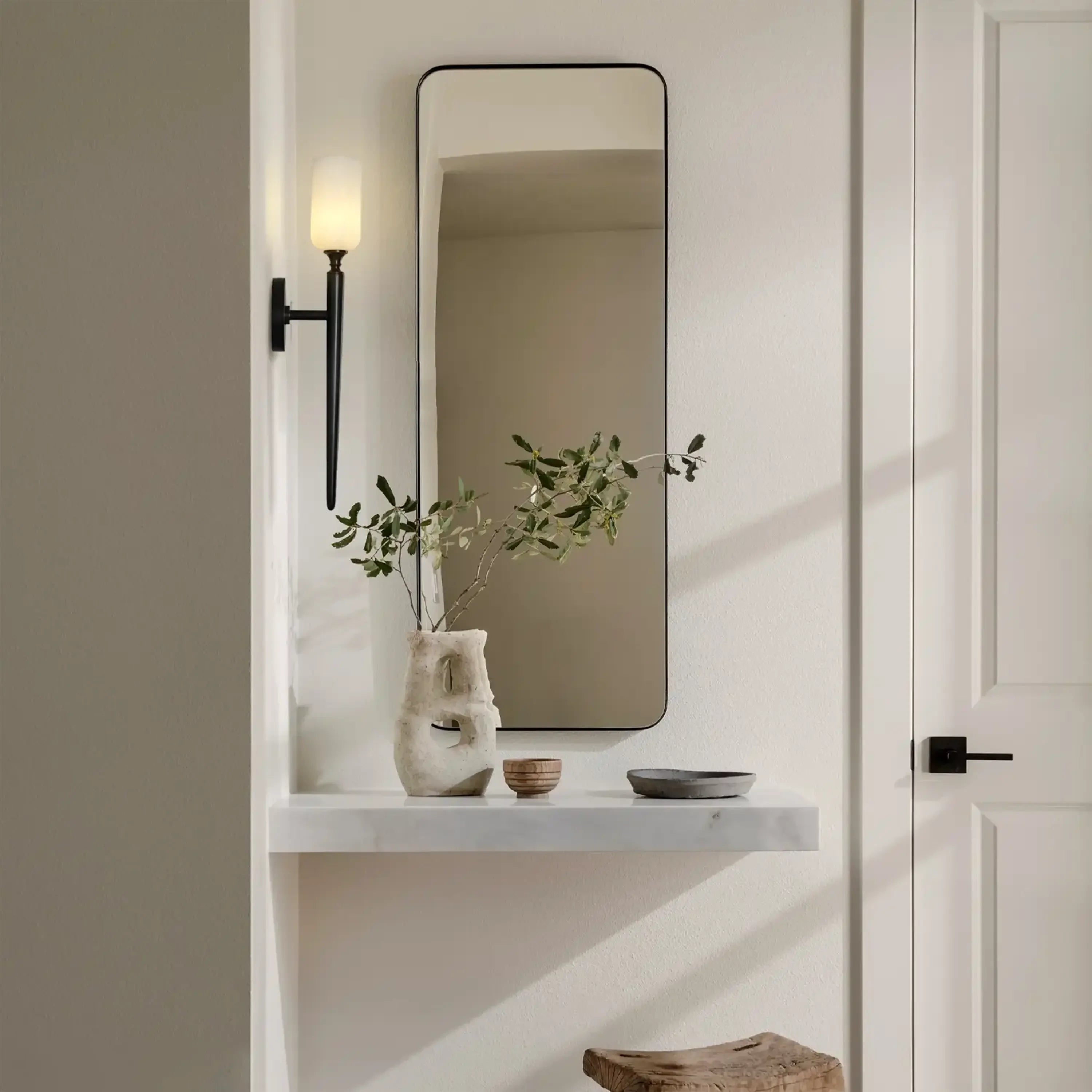 Elegant 1-Light Wall Sconce - 22 inches High