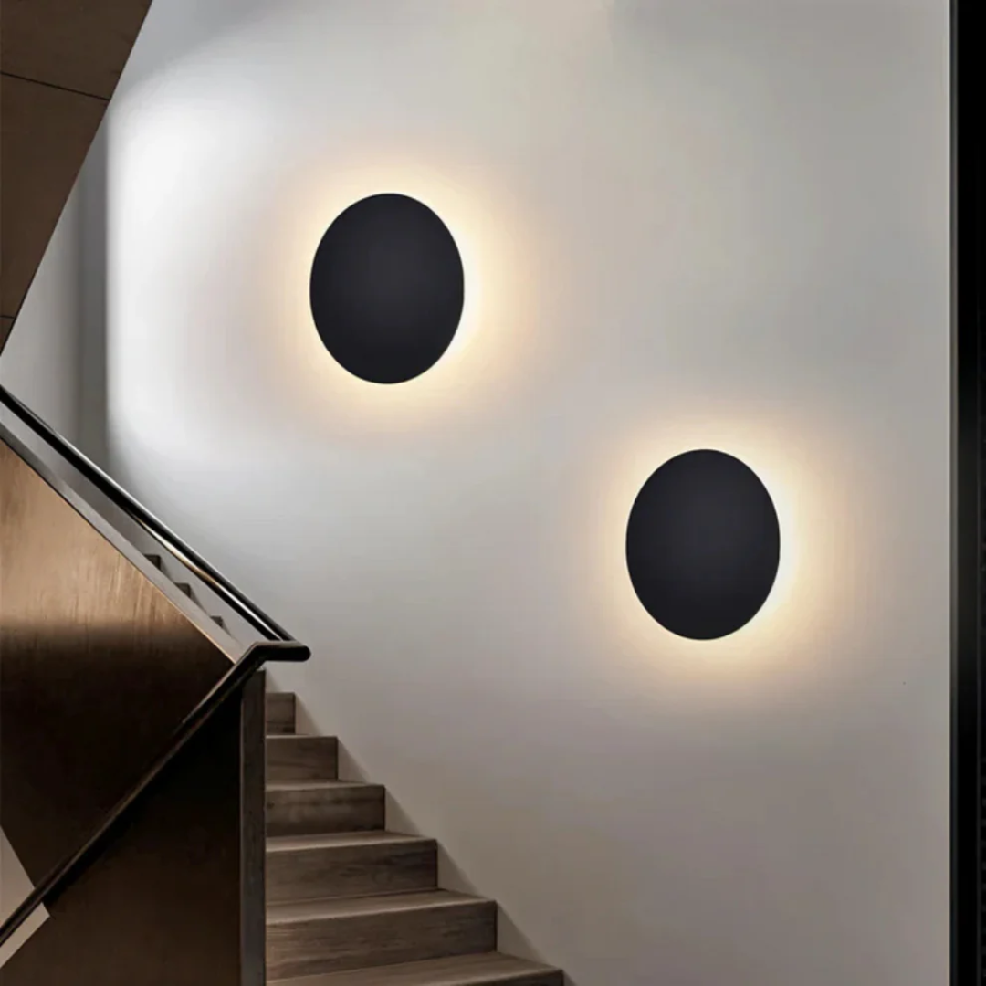 Round Backlit LED Wall Light